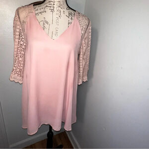 Jodifl,M, lace, 3/4 sleeves and shoulder, deep V-neck‎ tunic top /mini dress